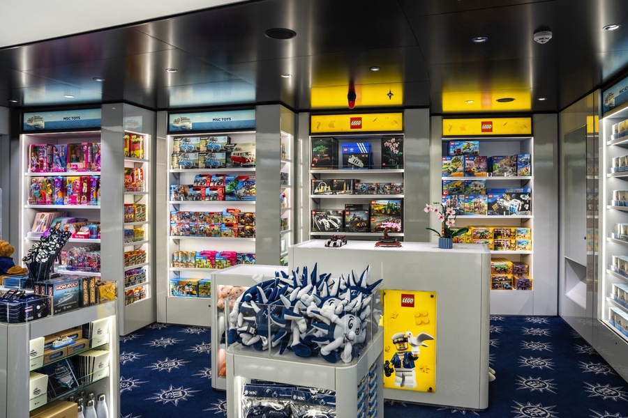 MSC Cruises MSC World Europa MSC Shop - Ivan Sarfatti and MSC Rights 2.jpg